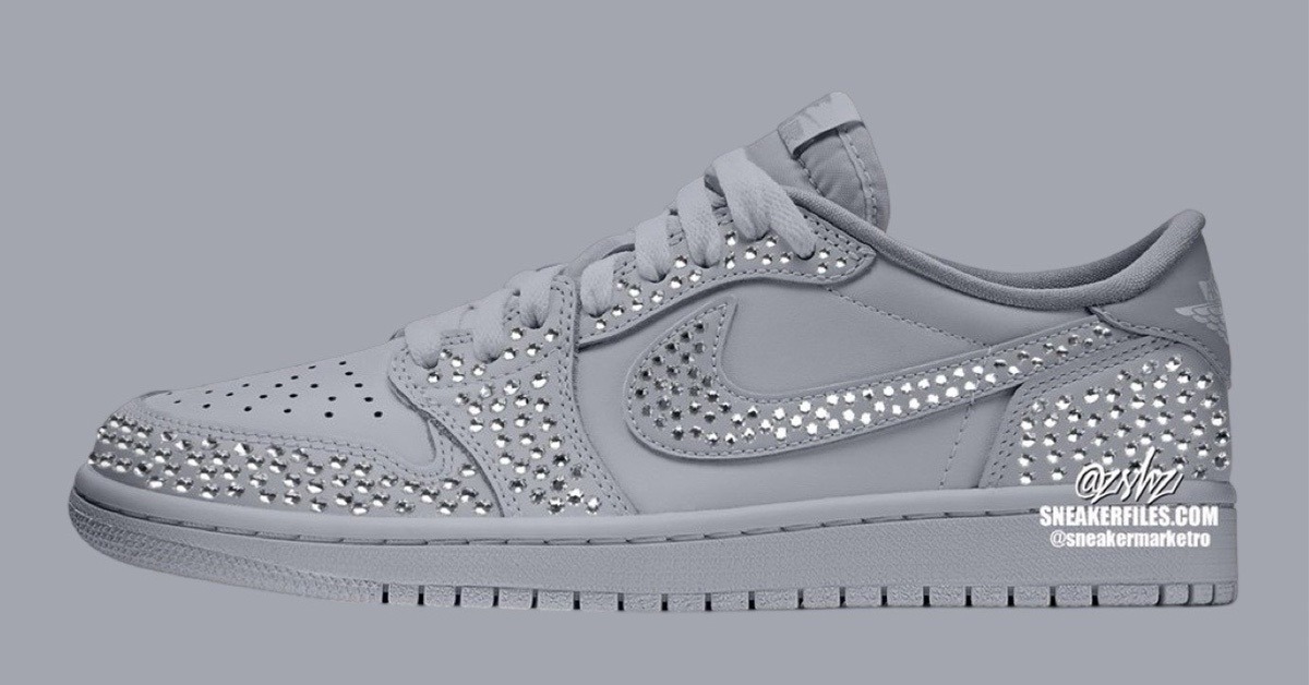 Swarovski x Air Jordan 1 Low OG 